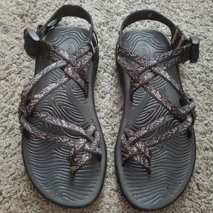 Chacos size 7